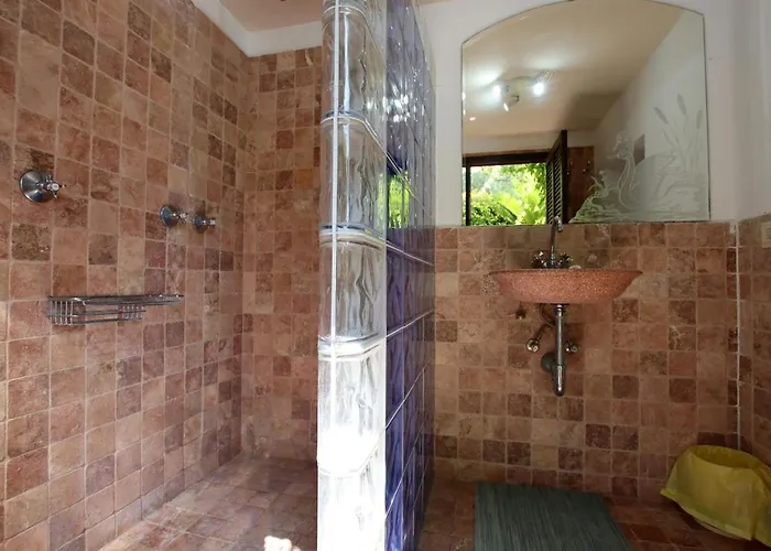 Lovely In Old Town By Renthousing Pollença