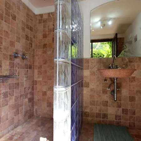 Lovely In Old Town By Renthousing Pollença