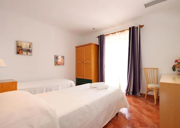 Lovely In Old Town By Renthousing Pollensa